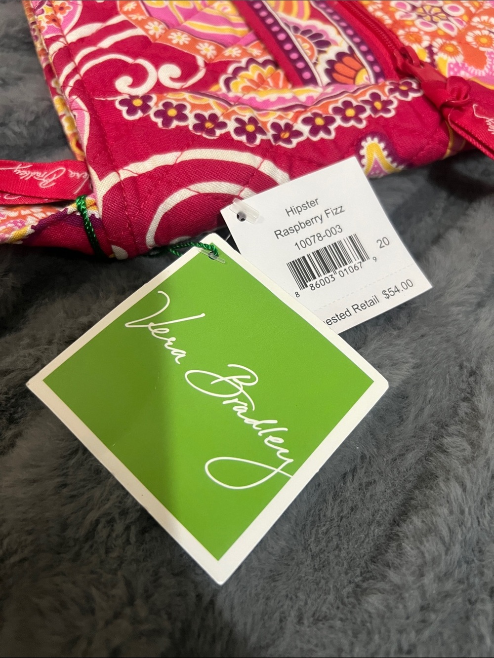 Vera Bradley Rasberry Fizz Paisley Quilted Hipster NWOT retail $54 - Picture 7 of 7